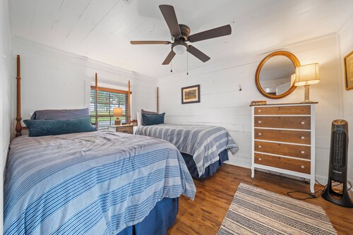 Fully Restored "Rock Cottage & Guest Quarters in pleasant Hot Springs, AR