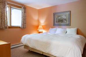 Room - Sugarloaf Mountain Snowbrook Village C2564 (Carrabassett Vly)