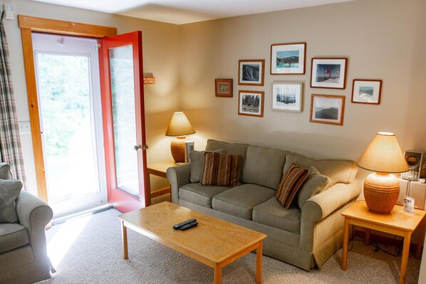 Living area - Sugarloaf Mountain Snowbrook Village C2564 (Carrabassett Vly)