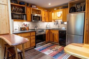 Private kitchen - Sugarloaf Mountain Snowbrook Village C2556 (Carrabassett Vly)