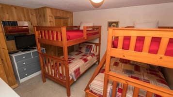 2 bedrooms, Internet, bed sheets