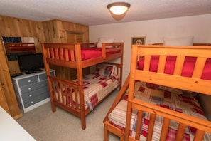 Room - Sugarloaf Mountain Birchwood II C827 (Carrabassett Vly)