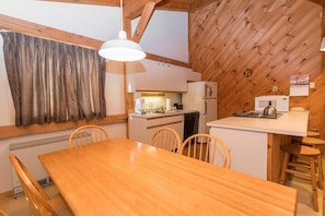 Private kitchen - Sugarloaf Mountain Birchwood III  C729 (Carrabassett Vly)