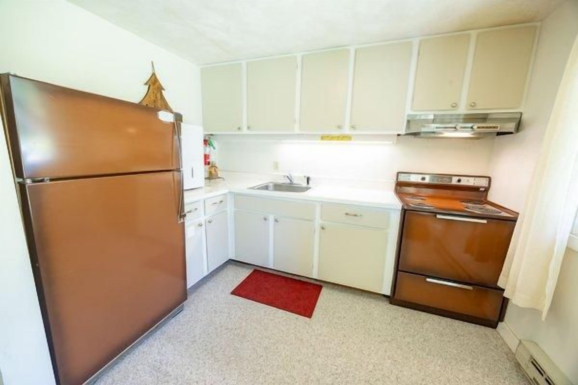 Cafetera/tetera, refrigerador, microondas, horno