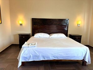 Deluxe Room | Laptop workspace, iron/ironing board (on request), free WiFi - Hotel Maria eugenia  (Arriaga)