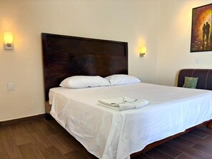 Deluxe Room | Laptop workspace, iron/ironing board (on request), free WiFi - Hotel Maria eugenia  (Arriaga)