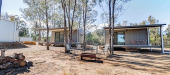Ned's Hideout, Private Cabins Near Dubbo