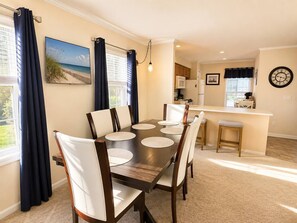 Dining - Pool • Bike Trail • Minutes to Lewes Beach (Lewes)