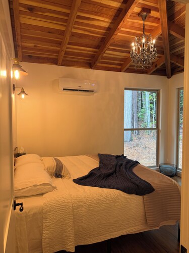 Brand New custom built 2 bedroom home in Hiouchi near Stout Grove/Titan Trail