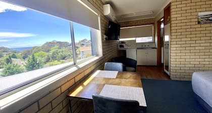 Coastal Comfort Motel