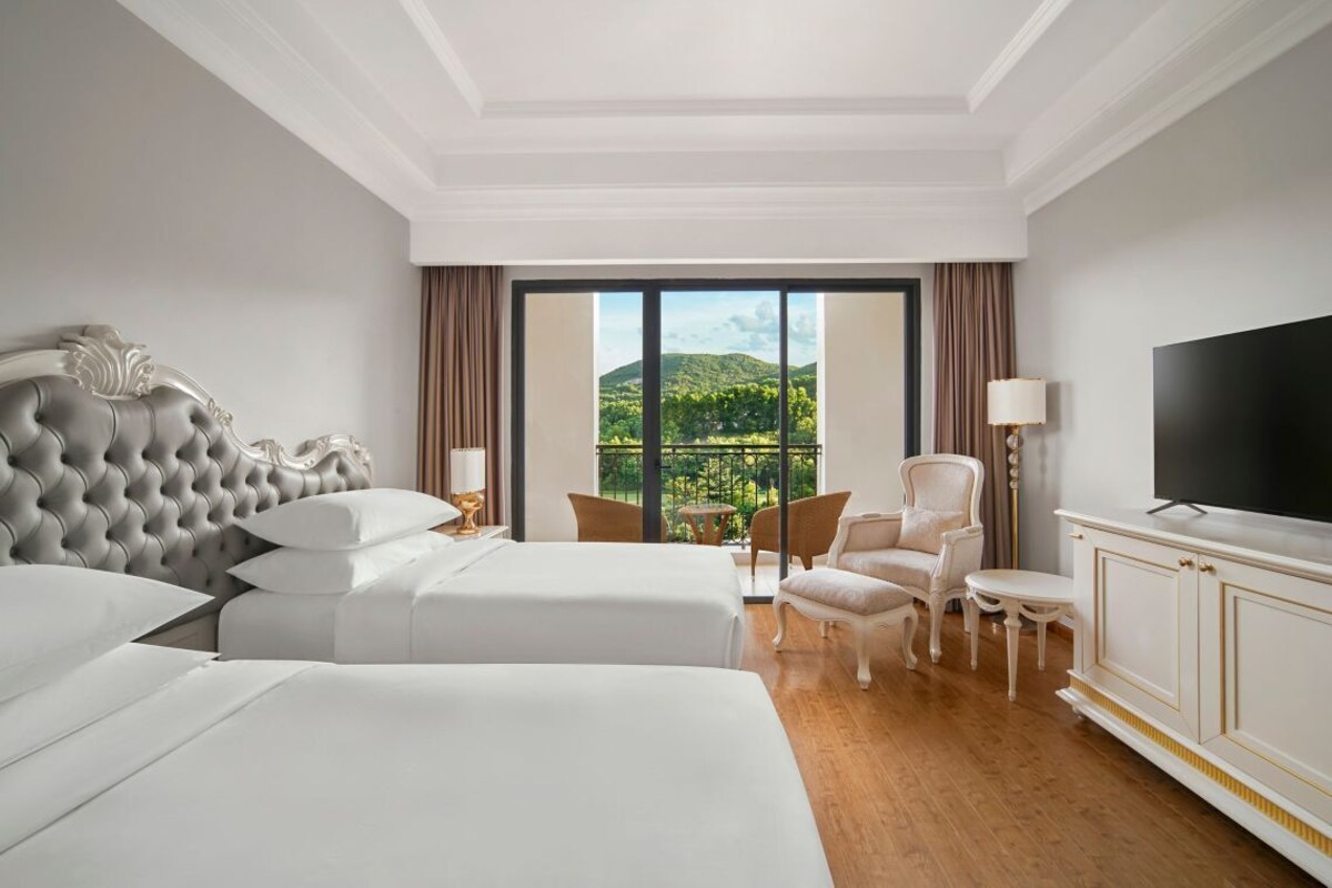 Deluxe Double or Twin Room, Balcony, Garden View