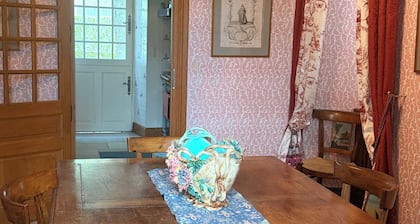 3 bedrooms in the Château de la Brosse, Indre, 17th century