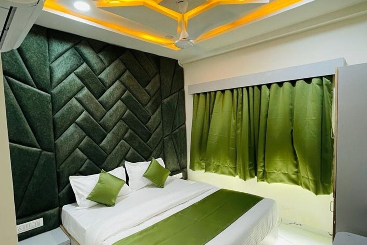 Deluxe Double Room | Desk, free WiFi