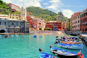 Vue de Vernazza depuis la mer