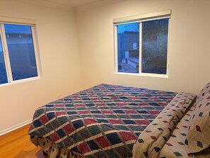 Room - Elegant, peaceful LA home, 5 min from UCLA (Los Angeles)