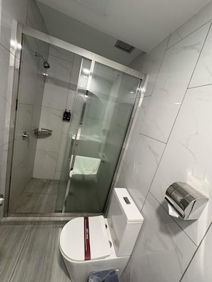 Unclassified image, 3 of 12, button - Quality Hotel Rooms with 1 to 4 Beds (Rotorua)