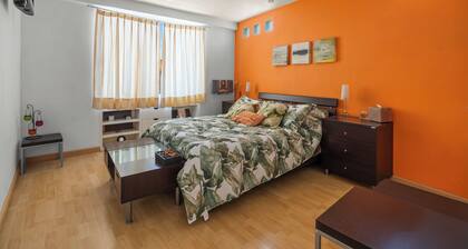 Oasis in Downtown Tequis Pool & 5 Rooms