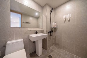 Bathroom - Yeonhwari 330 Hotel & Pool Villa (Busan)