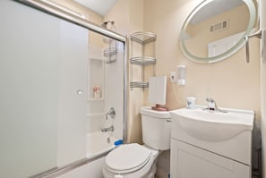 Unclassified image, 5 of 20, button - Great Amenities | Cozy | Walk to Hospital (New Britain)