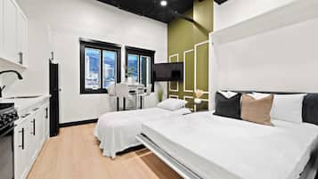 Iron/ironing board, WiFi, bed sheets