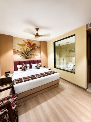 Desk, laptop workspace, soundproofing, iron/ironing board - Purple Martin by AVSA Stayz (Amritsar)