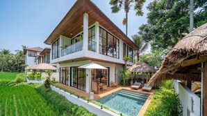 Pool - Luxe 3BR Gem in Tropical Ubud w Pool, Patio&Garden (Gianyar Regency)