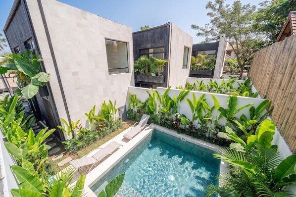 Pool - Modern 2BR Villa in Ubud w Pool, Patio & Garden (Gianyar Regency)