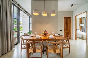 Dining - Tranquil 2BR Flat in Central Ubud w Pool & Kitchen (Tegallalang)