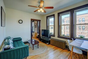 TV, offices - Willy St. Apartment: Prime Location w/ Laundry (Madison)