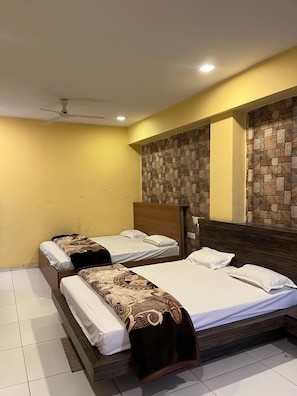 Unclassified image, 4 of 14, button - Aishwarya Hotel Indore (Indore)