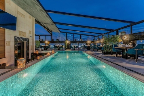 Lilac Park Neom Highway Hotel Ex Lilac Park Hotel