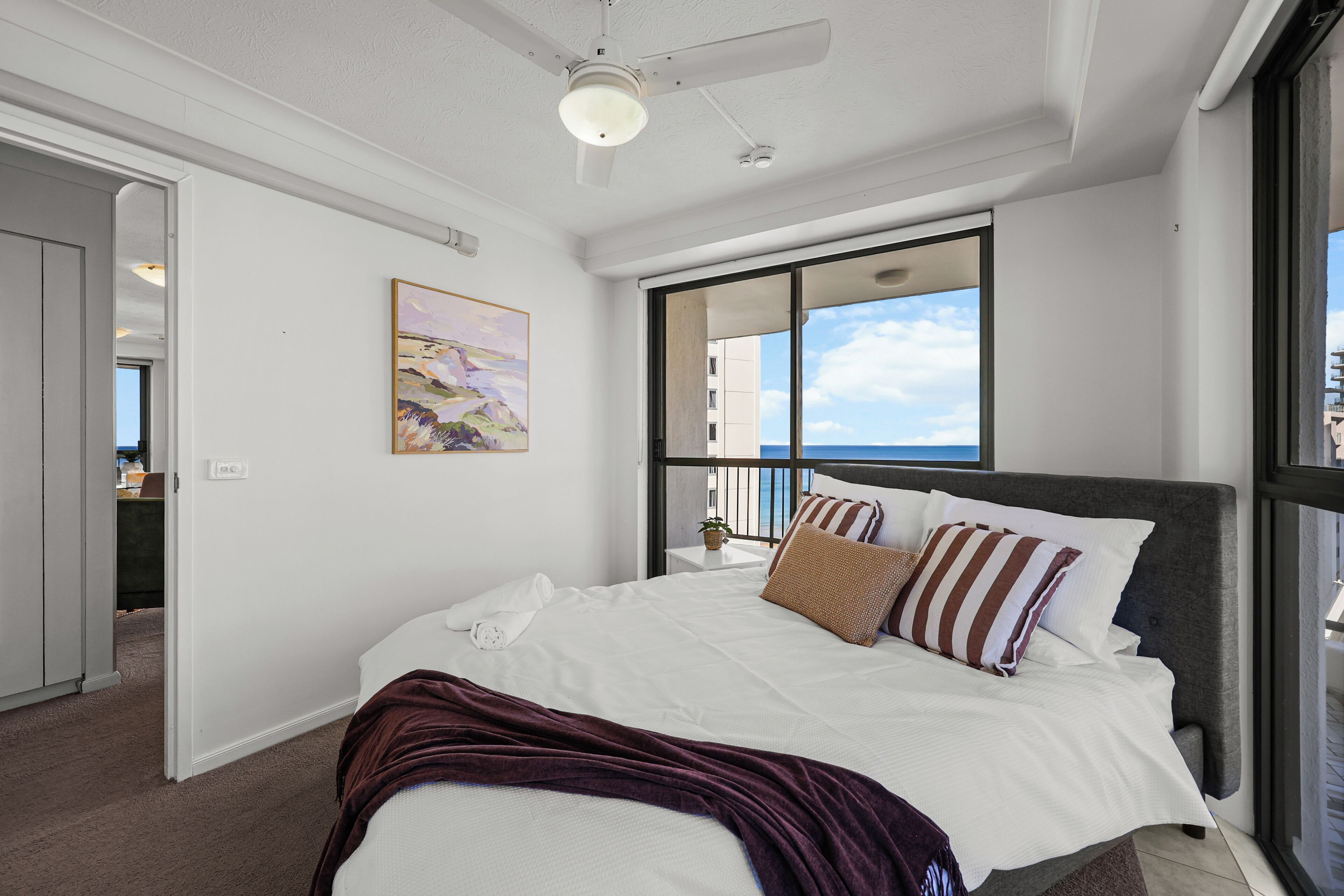 2 bedrooms, iron/ironing board, travel cot, free WiFi