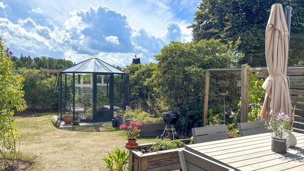 Outdoor dining - 2 bedroom amazing home in Ljungby (Ljungby)