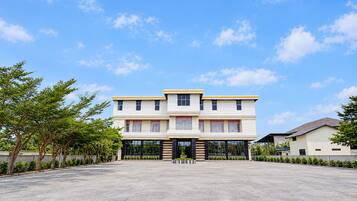 Bagian depan properti