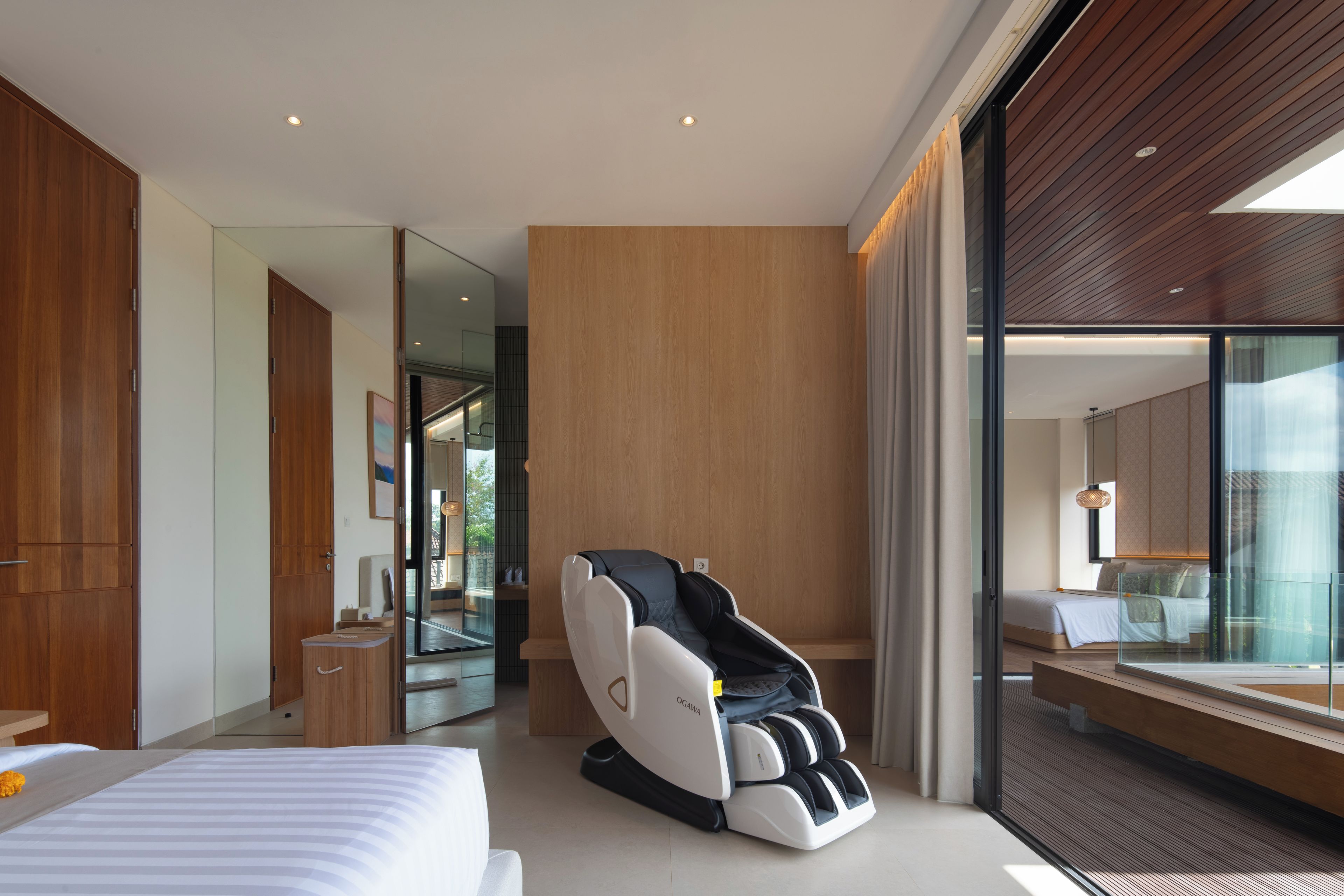 Room amenity