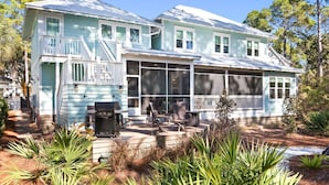 Exterior - Family Tides 30A | Seagrove Beach | Sleeps 16 | LSV Bikes | Pool  Carriage House (Santa Rosa Beach)