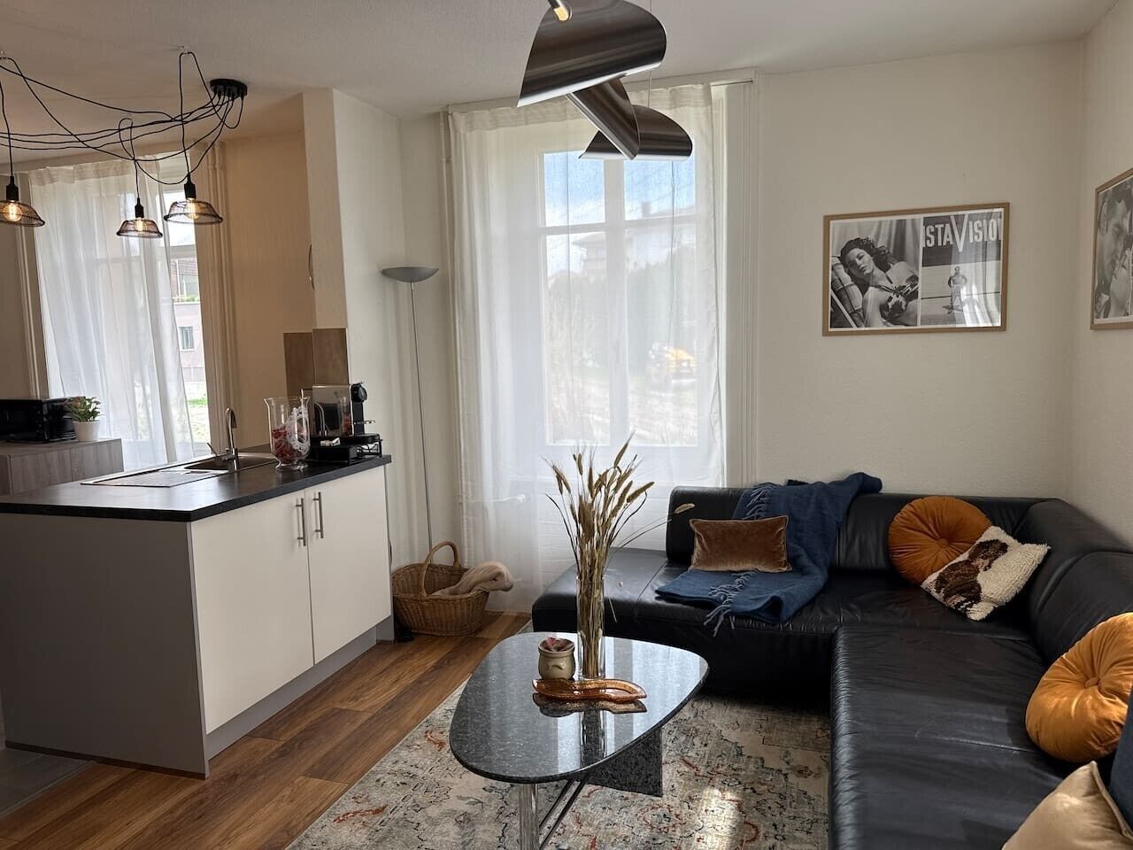 Spacious Apartment With A Private Garden And Entrance - Switzerland