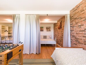 Room - Design Loft° – fenced garden, parking, fire pit (Hüswil)