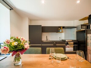 Dining - 2-story loft in the heart of Old Town (Sursee)