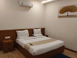Unclassified image, 4 of 8, button - Hotel Phoenix Inn (Raipur)