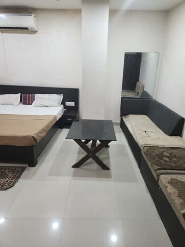 HOTEL SAI KRIPA 