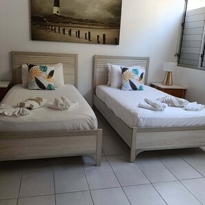 Room - Great family holiday home at Magnetic Island where adventure and fun starts. (Nelly Bay)