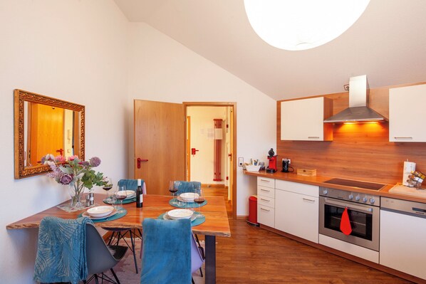 Private kitchen - Vrbo Property (Hartheim am Rhein)