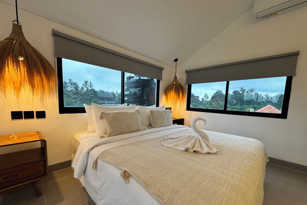 Deluxe Double Room, Pool View | Desk, laptop workspace, WiFi (free)