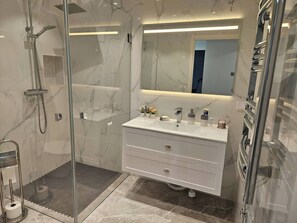 Bathroom - Unic House, Feeling calmness in Malmö city (Malmö)