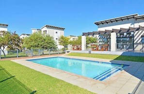 Pool - Experience Elevated Living in Dainfern's Panorama Suite (Sandton)
