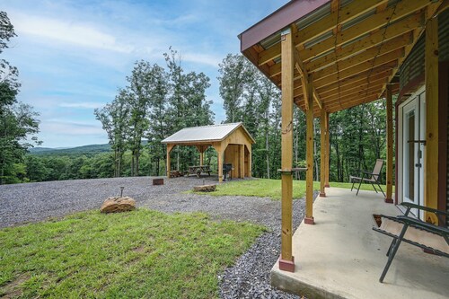 Outdoor Oasis w/ Mtn Views! 5-Acre Augusta Getaway