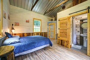 Room - Outdoor Oasis w/ Mtn Views! 5-Acre Augusta Getaway (Augusta)