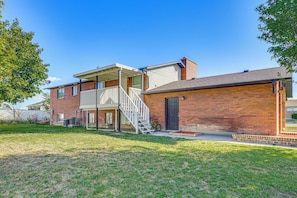 Unclassified image, 2 of 25, button - Centrally Located Escape in Midvale w/ Yard! (Midvale)
