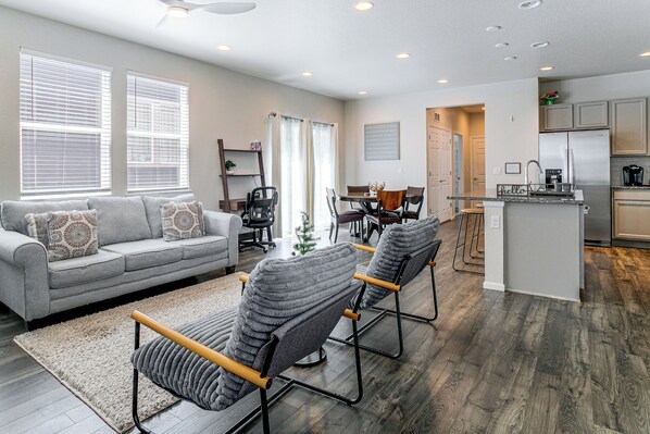 Living area - Modern Home w/ Garage, Near DIA & Gaylord Resort (Denver)